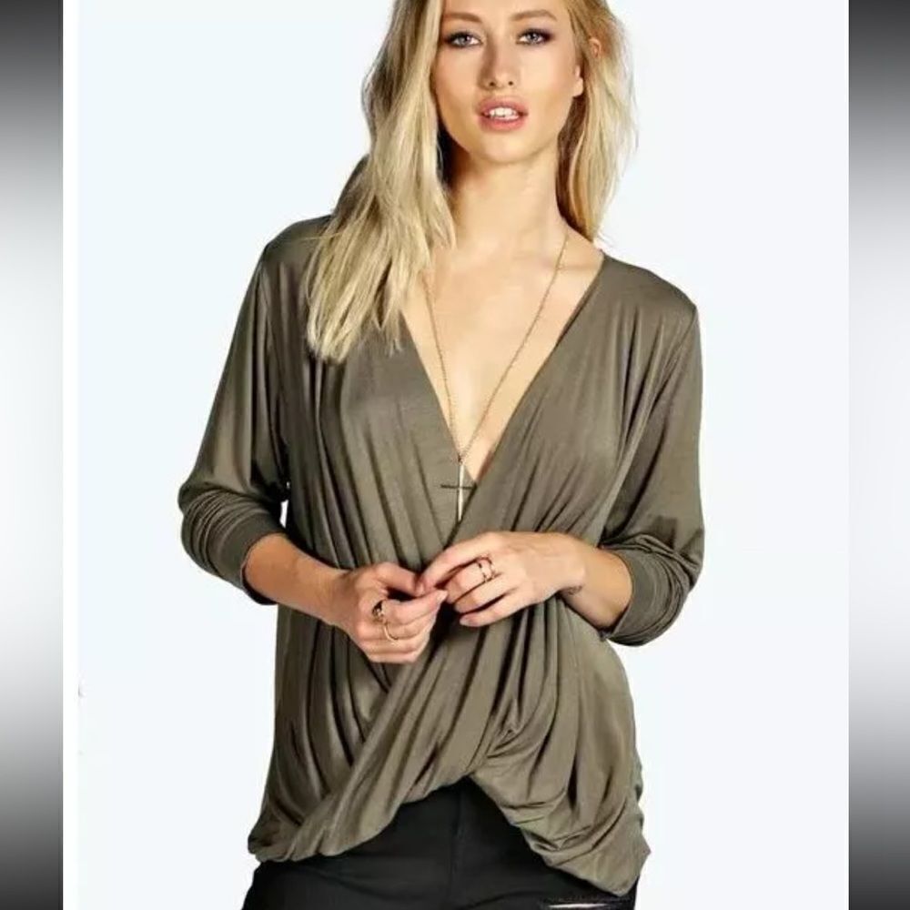 Boohoo Plunge Neck Drape Long Sleeved Top in Olive, AU Size 4, Us 2/Small. NWT!